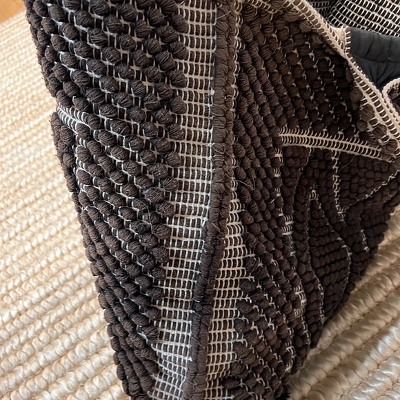 Pearl and Caviar tassel heavy duty woven oversized tote bag - Picture 12 of 15